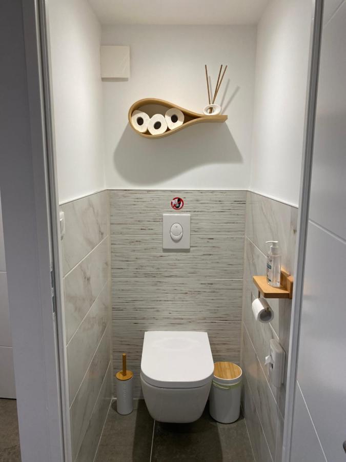 220 Le Apartment *