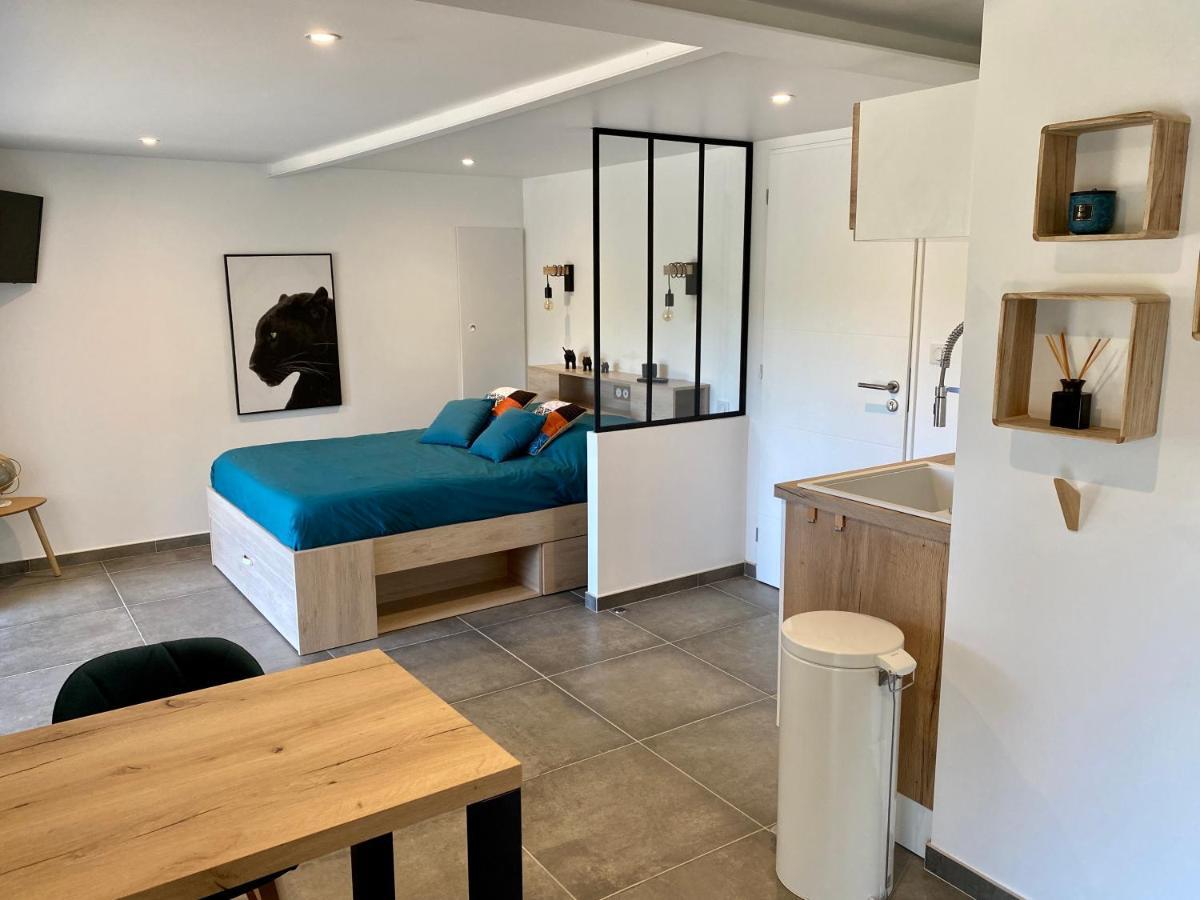 Apartment 220 Le *
